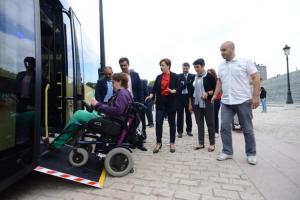 Imagen de uno de los últimos autobuses incorporados a la flota. 