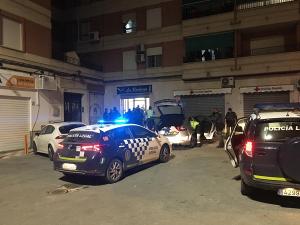 Operativo policial desplegado tras la detención.