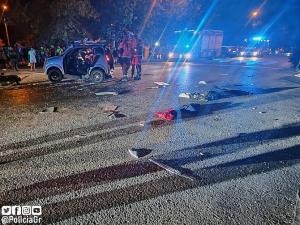 Cuadriciclo y restos del accidente, que se produjo en la noche del lunes 