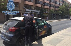 La Policía Nacional detuvo al atracador, que ya está en prisión. 