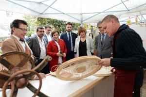 Artesanía en vivo en el Centro Albayzín. 