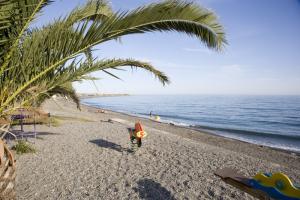 Playa de El Pozuelo, en Albuñol. 