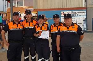 Óscar Ruiz (segundo por la izquierda), con otros voluntarios de Protección Civil.