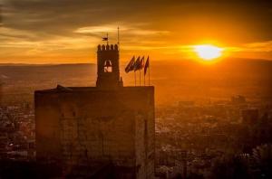 Torre de la Vela, al atardecer.