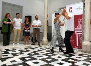 Muestra de baile durante la presentación del festival.