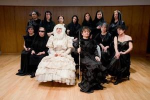 Las actrices en la adaptación de Bernarda Alba que representaron el pasado año.