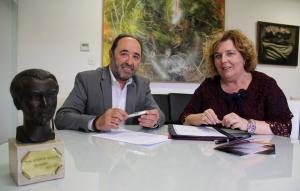 Alcalá con la diputada provincial de Cultura y Memoria Histórica y Democrática.