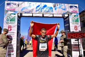 Rachid El Morabity, apodado El Rey del Desierto, entra ganador en el Veleta. 