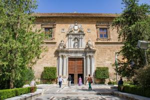 Hospital Real, sede del Rectorado de la UGR.