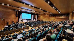 Sala del Palacio de Congresos que ha acogido la inauguración.