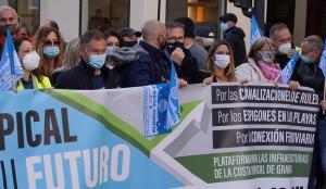 Representantes de Cs en la manifestación.