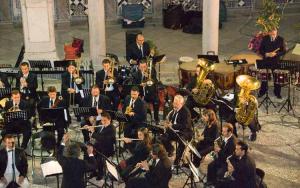 Banda Municipal de música, en el patio del Ayuntamiento.