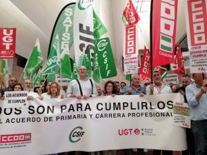 Imagen de archivo de la jornada de protesta del pasado 16 de mayo de 2024 convocada por UGT, CCOO, Satse y CSIF Andalucía.
