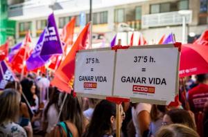 Manifestación en Alicante reclamando la reducción de la jornada laboral.