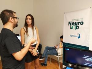 Presentaciön de NeuroLab.