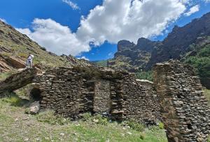 Restos del campamento morisco, en una zona abrupta de Bérchules. 