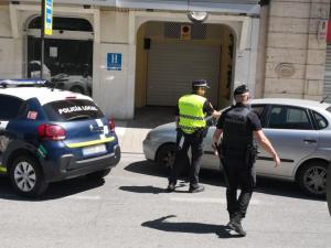 Agentes de la Policía Local en un control. 