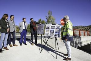 Recepción de las obras, junto a un nuevo paso sobre el arroyo Talhora.