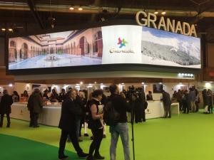 Expositor de Granada en FITUR.