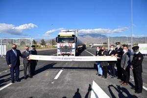 Puesta en funcionamiento, este martes, del nuevo vial de acceso al puerto.