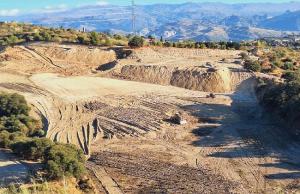 Vista de los desmontes en Víznar. 