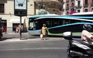 El PP dice que el gobierno local quiere incorporar vehículos de segunda mano a la flota.