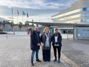 La alcaldesa de Alfacar, con la regidora de Cogollos Vega y el alcalde de Calicasas.