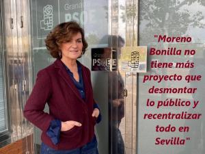 Carmen Calvo en la sede del PSOE de Granada. 