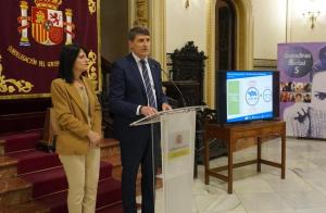 Pedro Fernández junto a Inmaculada López.