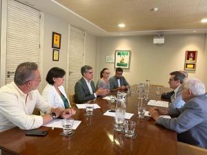 Reunión de candidatos del PP con el Colegio de Médicos.