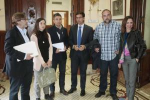 Francisco Cuenca con los portavoces de todos los grupos municipales en la primera reunión tras acceder a la Alcaldía.