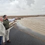 Carretera de acceso a Charches.