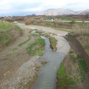 Vista de la desembocadura en el Genil desde el último puente sobre el río Dílar.